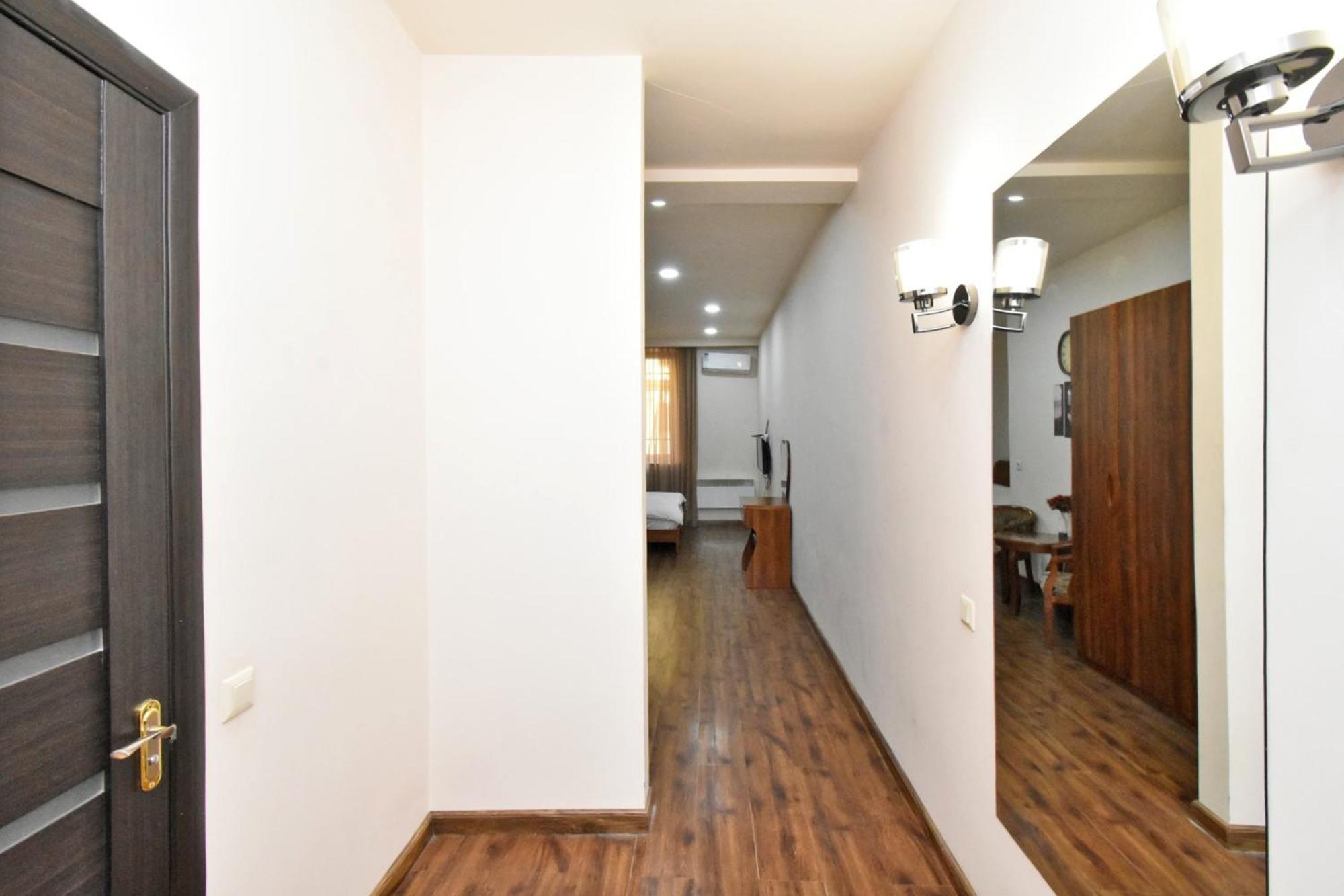 Yars Apartments Erivan Exterior foto